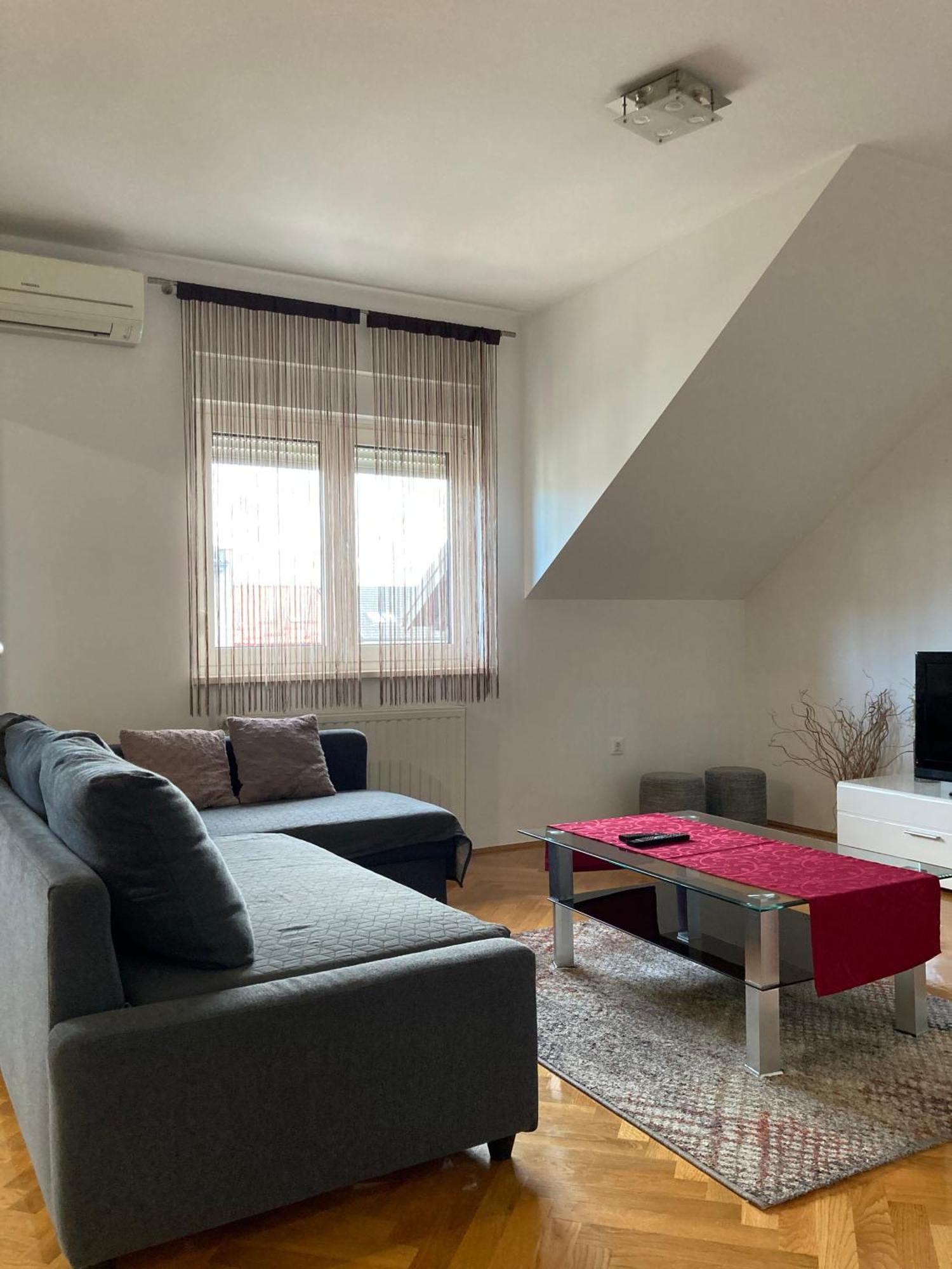 Apartments "Pavic" Near Zagreb Airport Velika Gorica Esterno foto