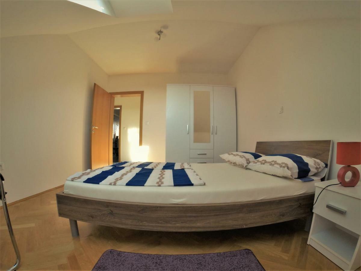 Apartments "Pavic" Near Zagreb Airport Velika Gorica Esterno foto